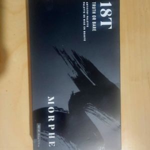 Brand new makeup palettes!!